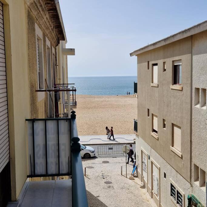 Junto A Praia Nazaré Exteriör bild